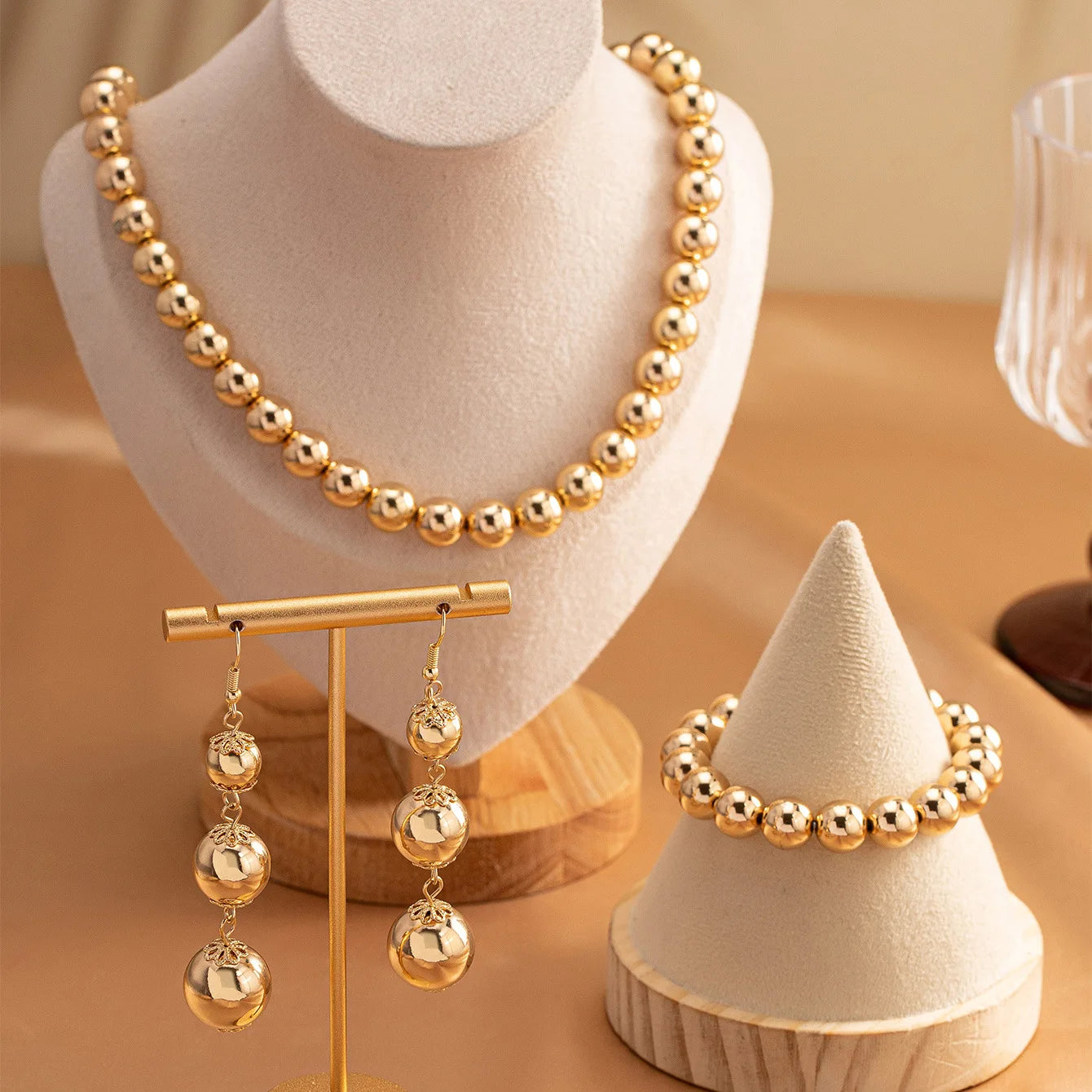 European and American Trendy Beading Luxurious Minimalist Fashionable Elegant Necklace Bracelet Earring Jewelry Set for Women