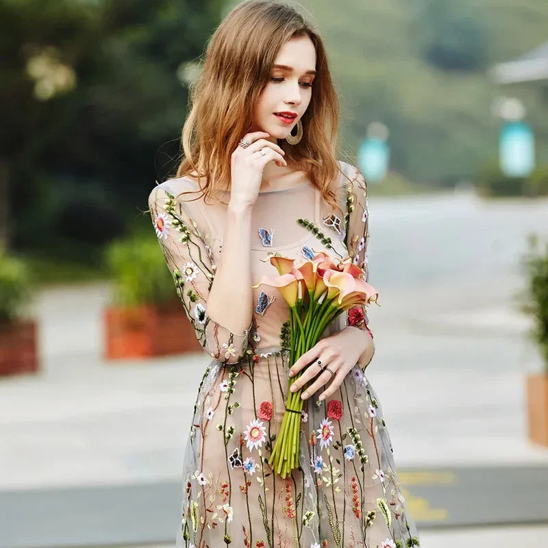 Elegant Party Dress Women Fashion Bohemian Summer Dresses Seaside Resort Beach Long Skirt Retro Chinese Style Embroidered Dress