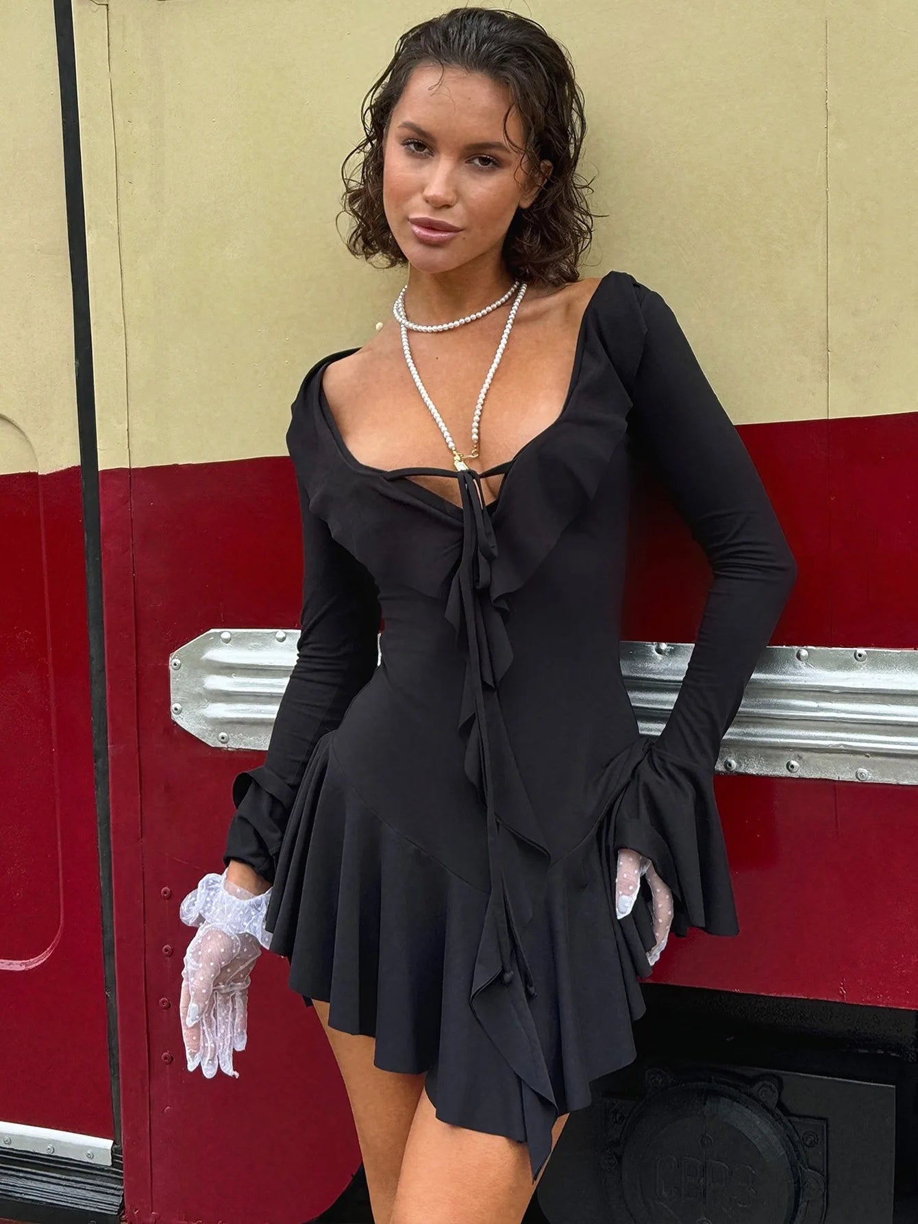 Women's Elegant Casual Dress Spring 2025 Deep V Neck Flared Sleeve Ruffled Lace Pleated Short Fashion Dress