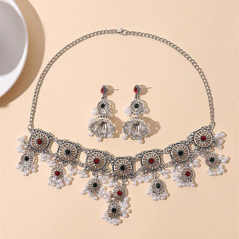 Vintage Jewelry For Woman Metal Hollow Design Jewelry Sets Simulated Pearl Tassel Necklace Earrings Set For Women Gift