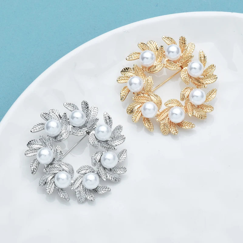 Wuli&baby Pearl Wreath Brooches For Women Unisex 2-color Circle Flowers Party Office Brooch Pins Gifts