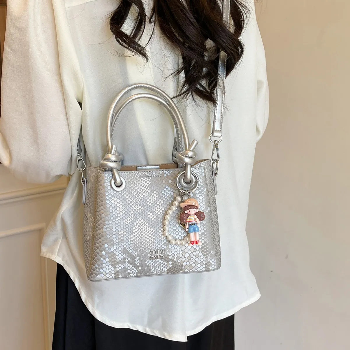 2025 New Trendy Bucket Bag for Women | Stylish Handheld Shoulder Tote | Versatile Crossbody Bag for Casual & Street