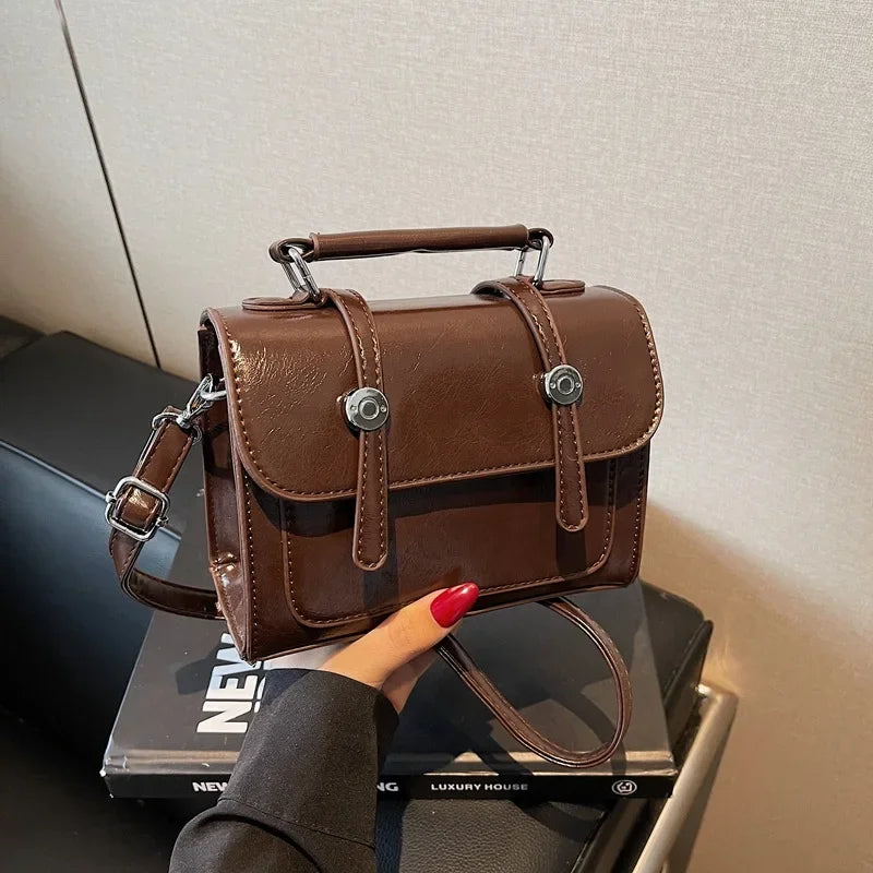 2025 Spring New - Stylish Shiny Handbag for Women. Cute Design, Retro Flair, Perfect for Casual Use. Versatile Shoulder