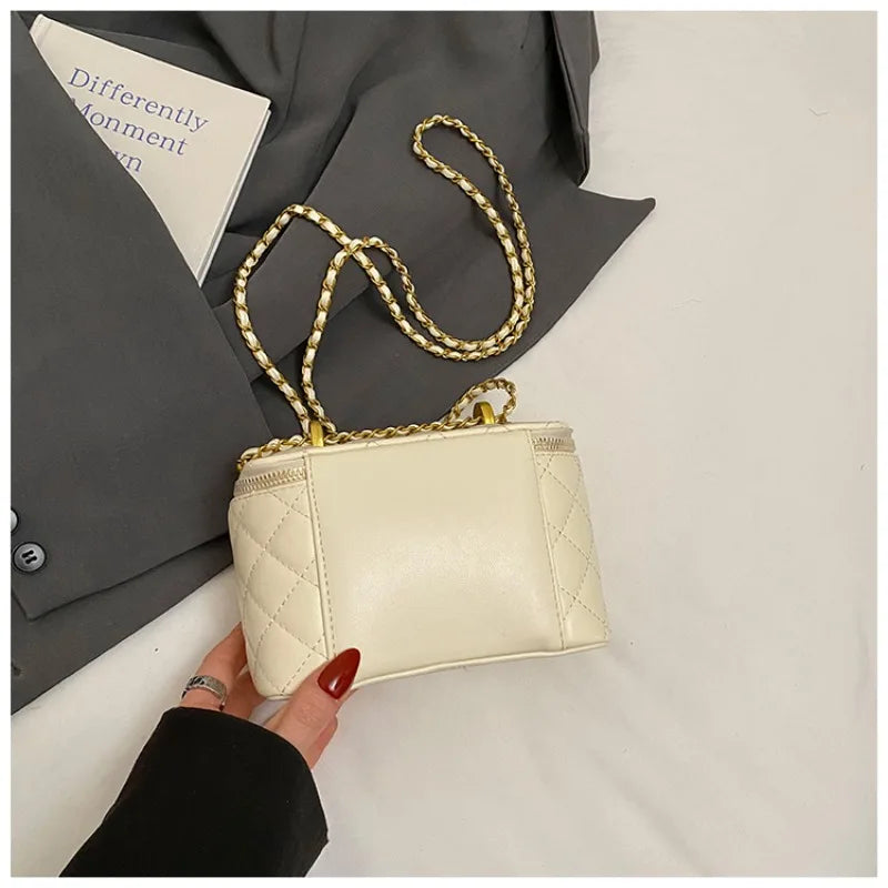 Trendy Women's Tote Bag Premium Leather Crossbody Handbag Designer Shoulder Purse Stylish Messenger Bag Elegant Ladies Luxury