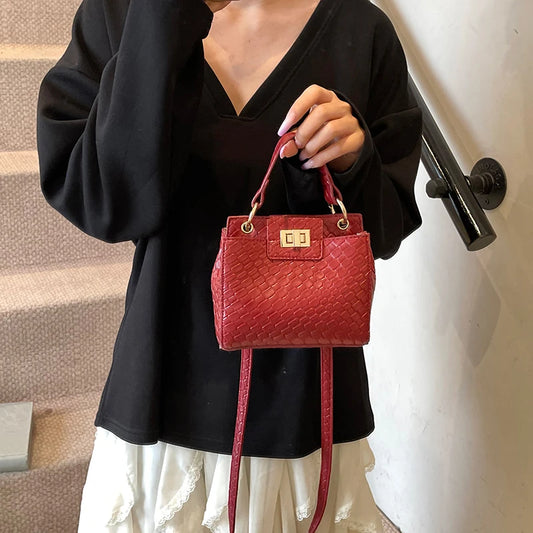 Stylish Ladies Leather Shoulder Bag - Luxury Designer Crossbody Handbag Elegant Women Tote Purse Messenger Bag