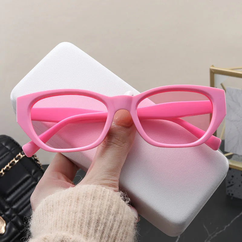 Fashion Stylish Sun Glasses Men Women Cat Eye Shape UV Protection Male Female Sunglass Holiday Travelling Party Glasses