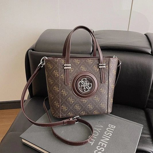 Stylish Large Capacity Crossbody Bag Minimalist Leather Handbag For Women Vintage Designer Letter Logo Casual Luxury Commuter