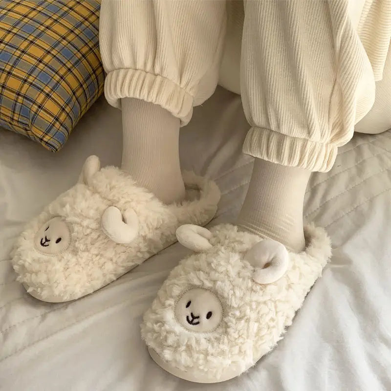 Comwarm Cartoon Plush Slippers For Women Men Winter Warm Fluffy Faux Fur Slippers Cute Sheep Indoor Home Couple Cotton Slippers