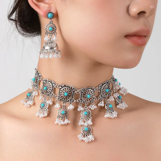 Vintage Jewelry For Woman Metal Hollow Design Jewelry Sets Simulated Pearl Tassel Necklace Earrings Set For Women Gift
